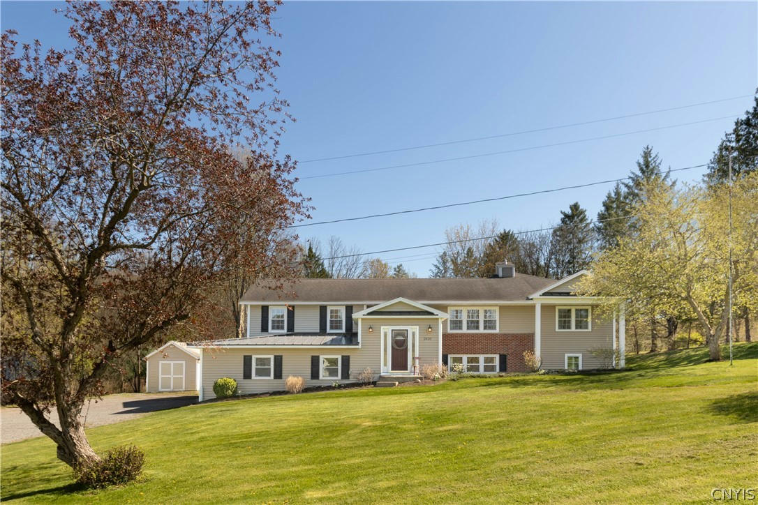 2420 SANDS RD, CAMILLUS, NY 13031, photo 1 of 43