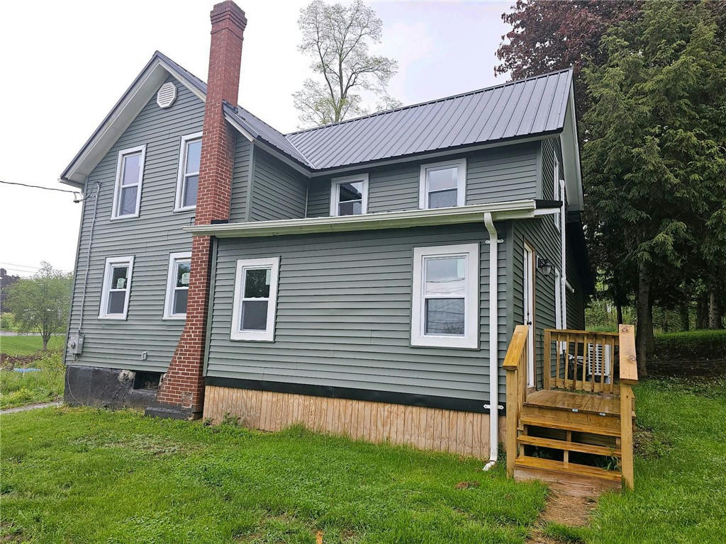 153 W DEZENG ST, CLYDE, NY 14433, photo 1 of 21