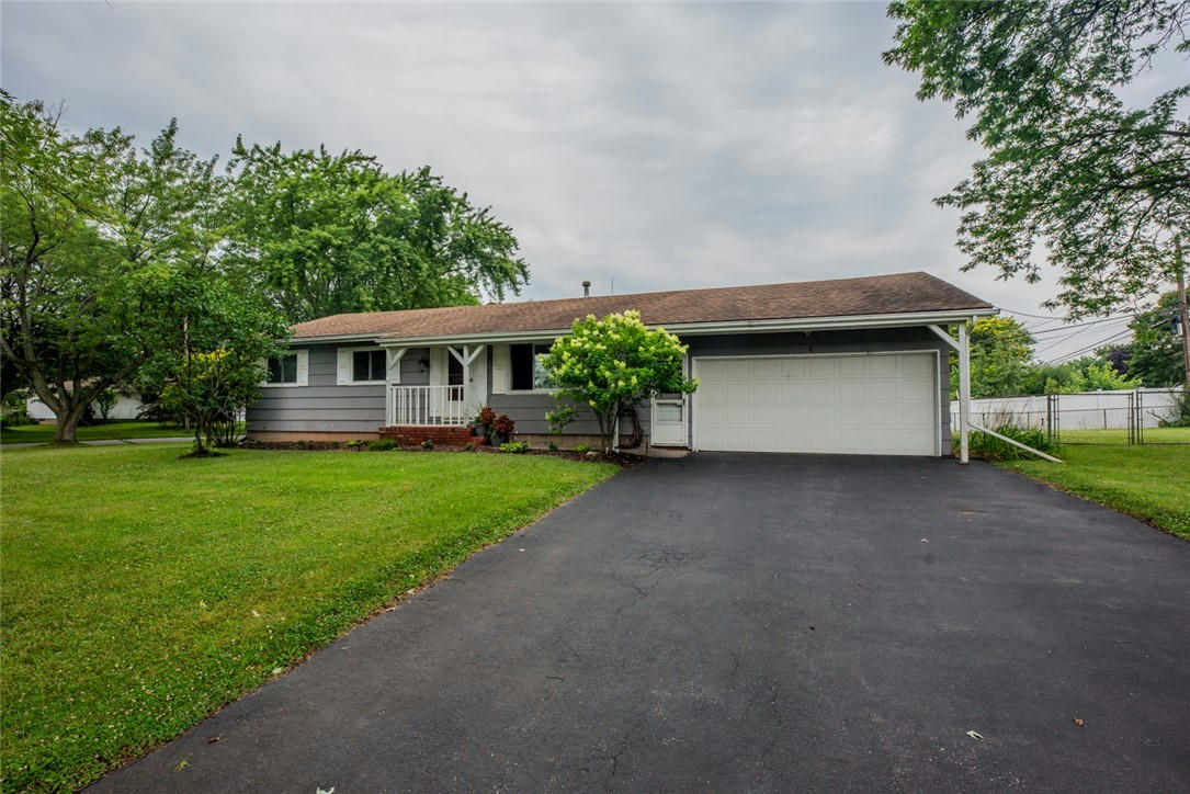 4 BAMBI LN, ROCHESTER, NY 14624, photo 1 of 34