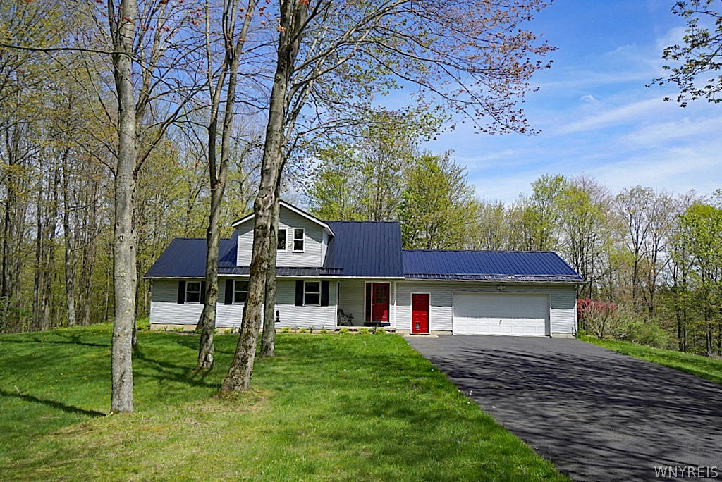 12010 HILLVIEW TER, HOLLAND, NY 14080, photo 1 of 50