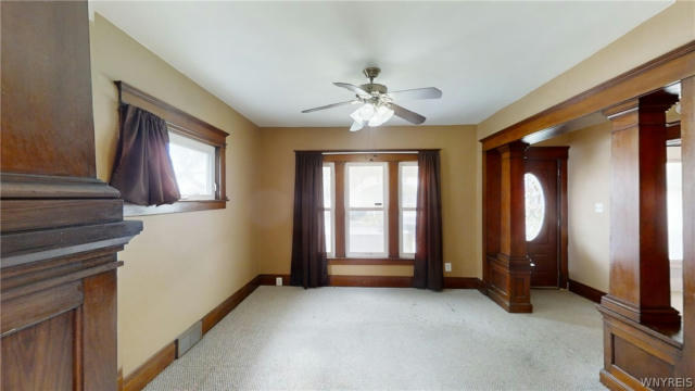 8730 MANG AVE, NIAGARA FALLS, NY 14304, photo 4 of 38